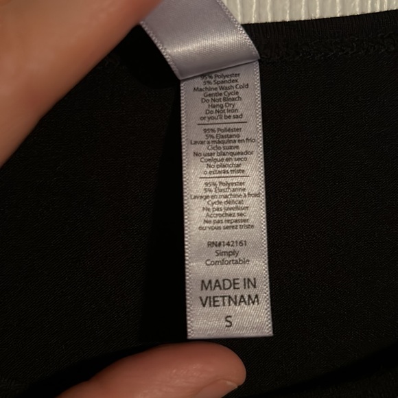 EUC Black long sleeve shirt - Picture 3 of 3